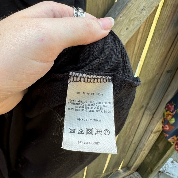 Anthropologie Postmark 100% Linen Solid Black Henley Raglan Style Tee Blouse - Picture 7 of 7